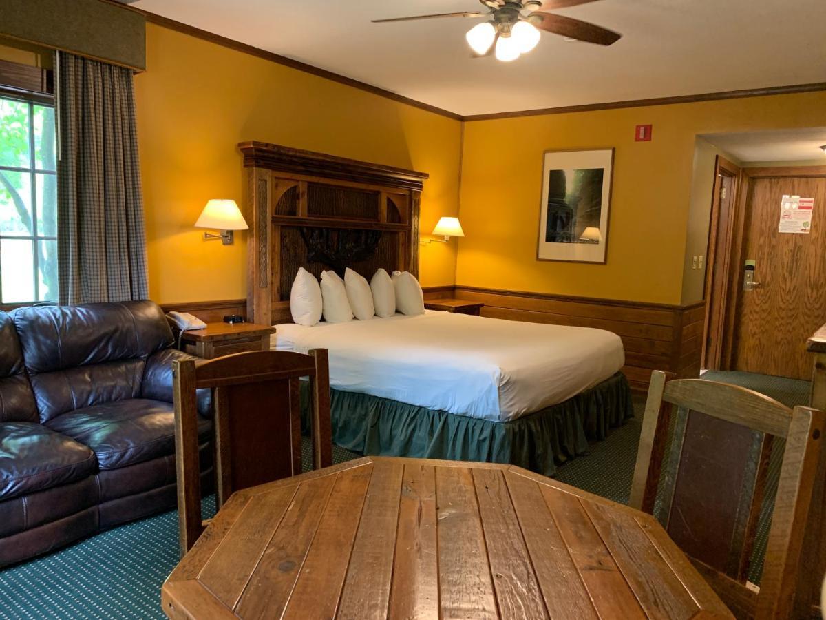 Utica Starved Rock Lodge & Conference Center מראה חיצוני תמונה