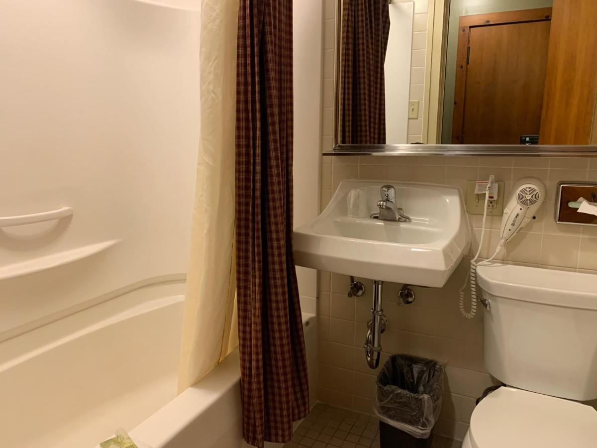 Utica Starved Rock Lodge & Conference Center מראה חיצוני תמונה